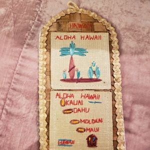 HAWAII Straw MAIL ORGANIZER~Letter Holder~Wall Hanging